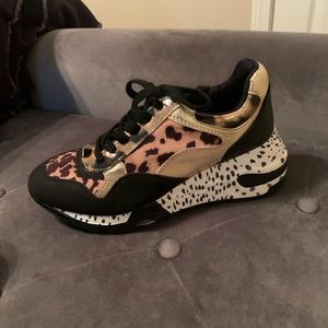 Steve Madden Sneakers